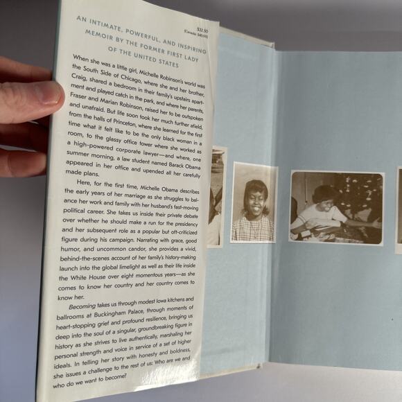 Becoming by Michelle Obama 2018 Hardcover DJ 1st Ed Inspiring Memoir First Lady - Picture 7 of 10